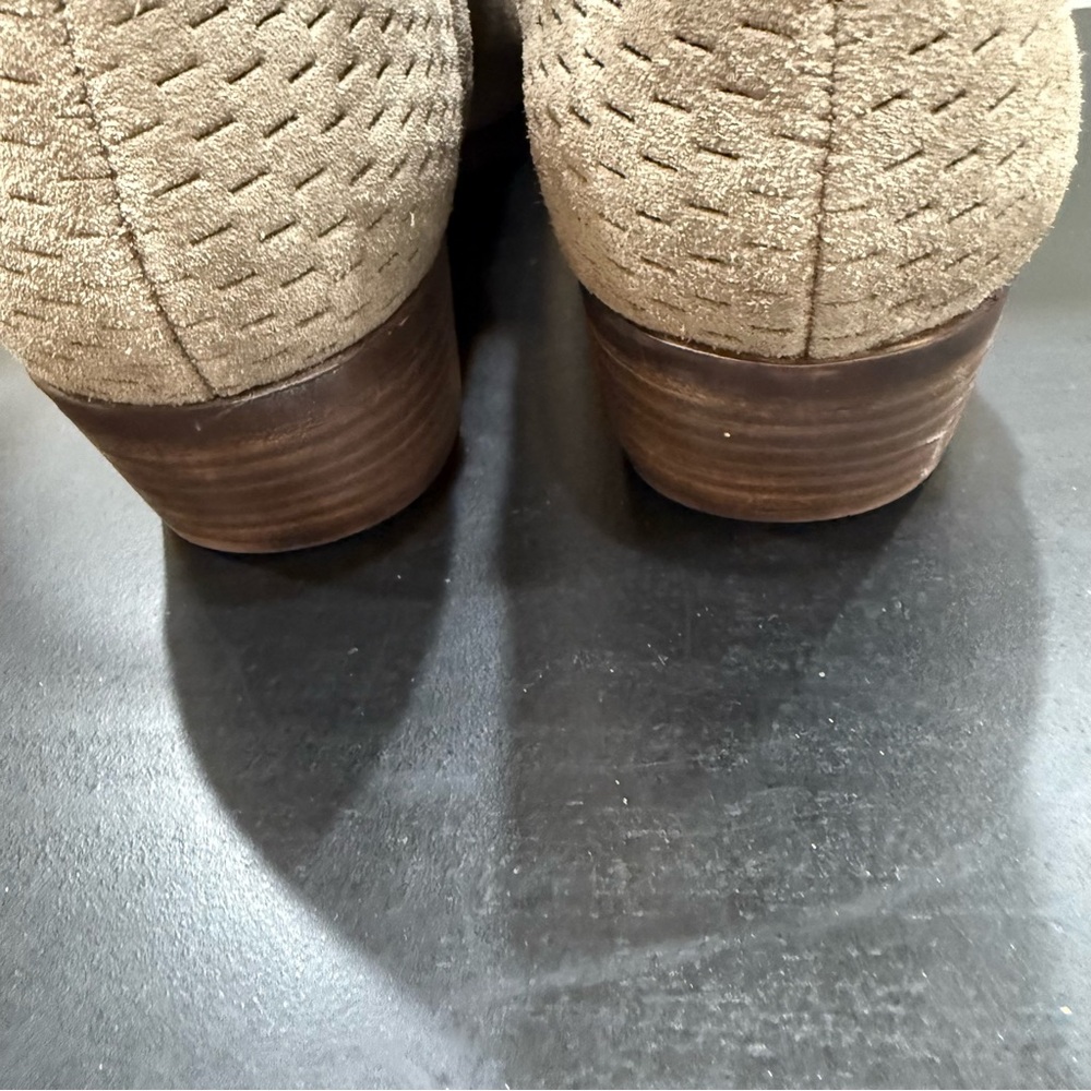 Lucky Brand Tan Ankle Boots with Modern Silhouette, 7.5, UGC - Picture 5 of 7